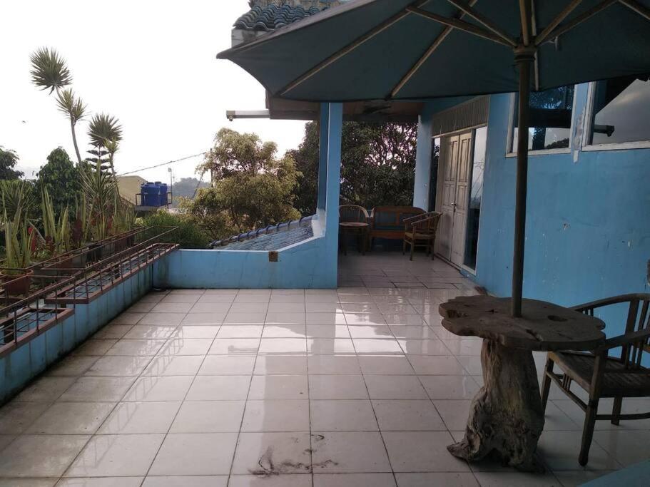 Garden Villas Cipanas Sindanglaya Extérieur photo